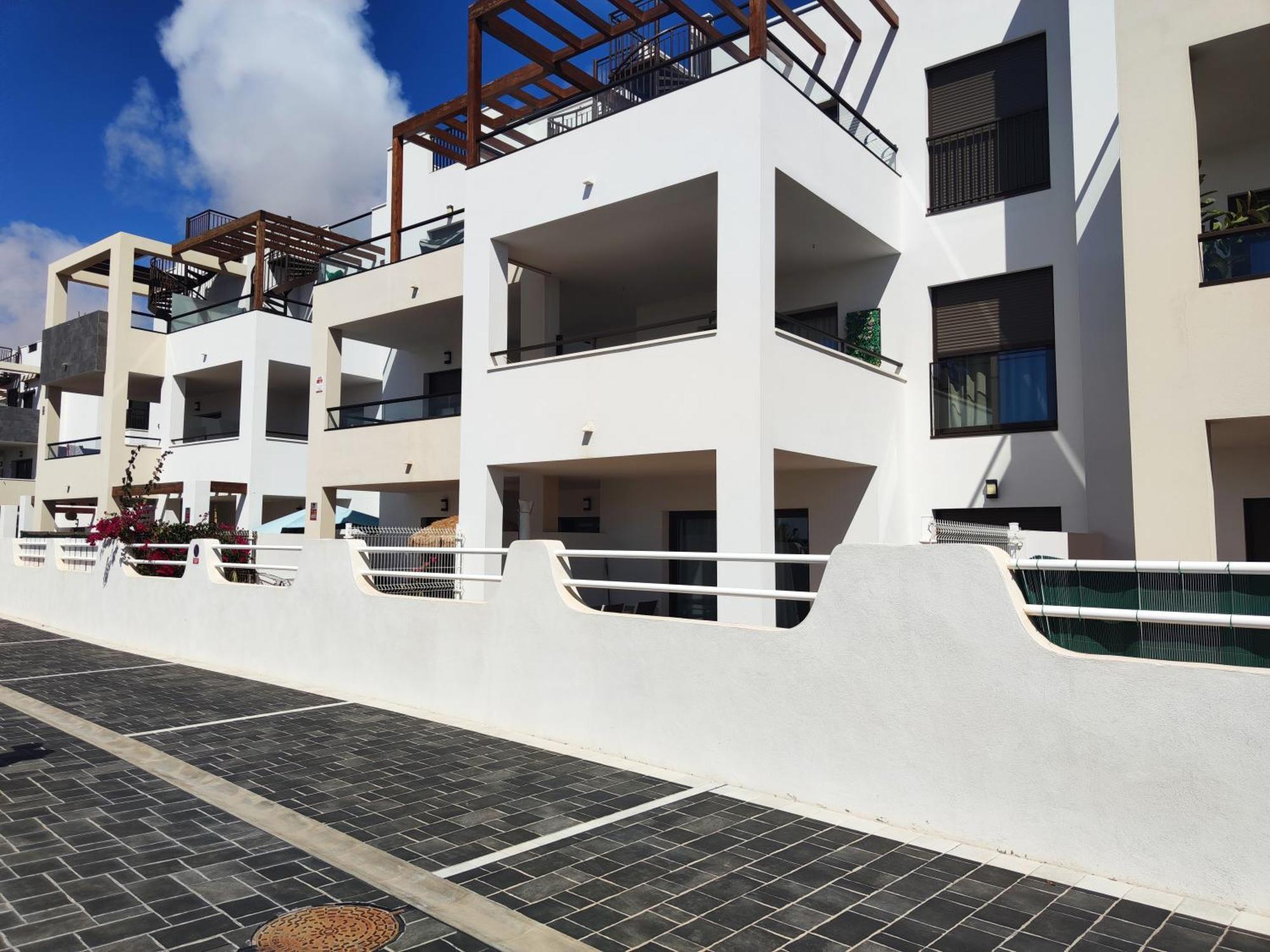 Serene Luxury Apartment With Pool - Viento Azul Antigua  Εξωτερικό φωτογραφία